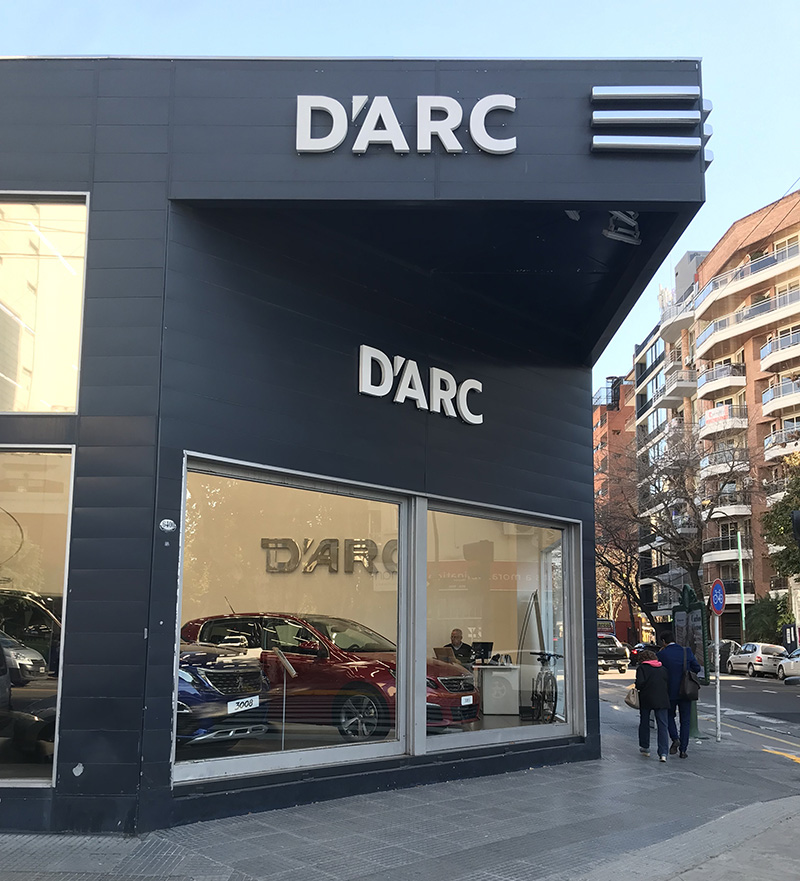 D´arc. Concesionario Peugeot.  Av Libertador esq Monroe, CABA Proyecto /DDO/Construcción/663m2