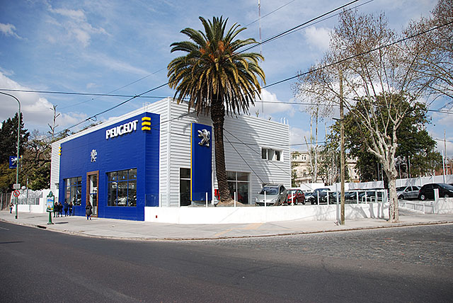 D´arc. Concesionario Peugeot.  Av San Martín 6800, CABA Proyecto /DDO/Construcción/758m2