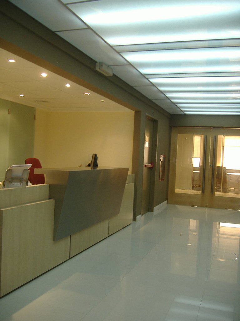Mercantil Andina Oficinas Administrativas  Av Madero 942 Pisos 16/17/18 CABA Proyecto /DDO/1.400m2